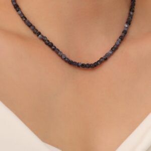 İyolit Doğaltaş Kolye Küp Faset Kesim 4x4 mm  41 cm + 6 cm Uzatma  A Kalite  Rodyum Kaplama  Hanımefendilere Özel